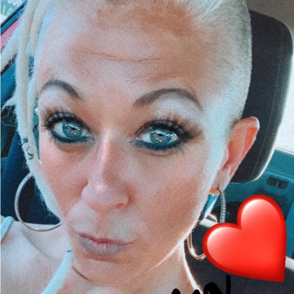 Meet your Posher, Mandy